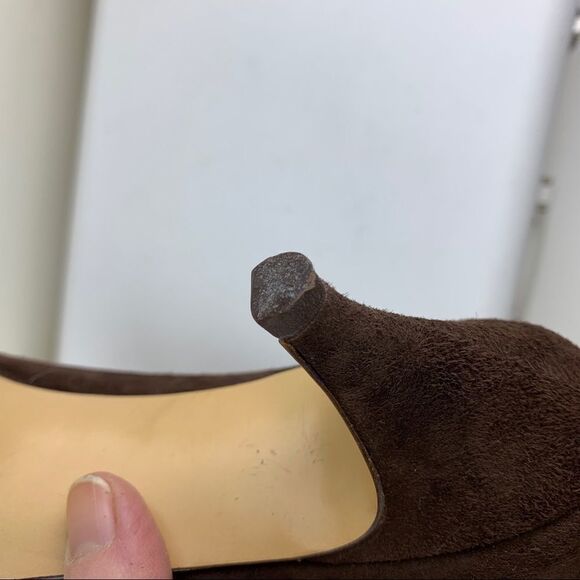 Vintage Paloma Brown Suede Pointy Toe Heels Satin Gold Circle Accent - Picture 13 of 13